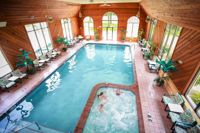Aloha Beach Resort & Suites 4