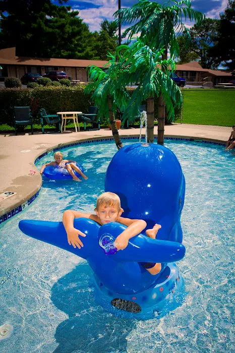 Aloha Beach Resort & Suites 4