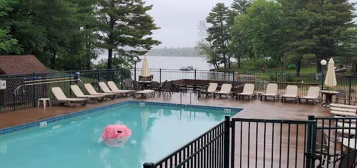 Baker's Sunset Bay Resort 4