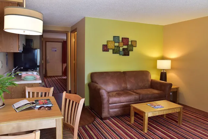 Baker's Sunset Bay Resort 4