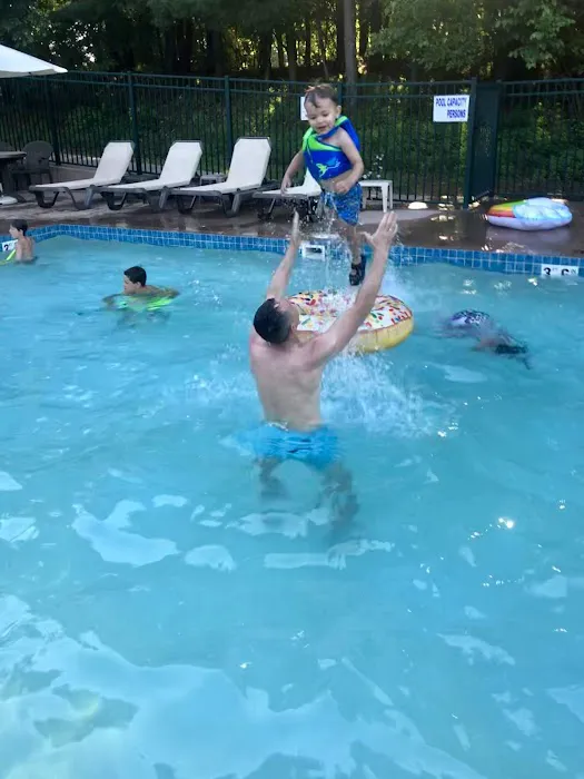 Baker's Sunset Bay Resort 4