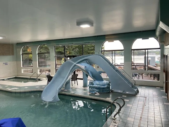 Baker's Sunset Bay Resort 4