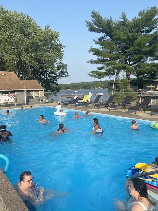 Delton Oaks Resort 4