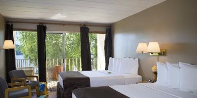 Delton Oaks Resort
