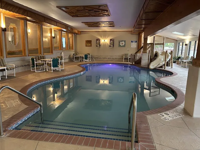 Cliffside Resort & Suites 4