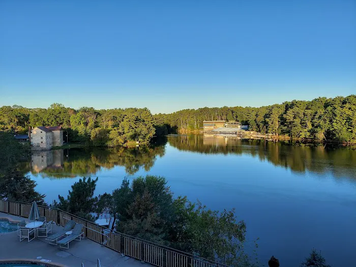 Cliffside Resort & Suites 4