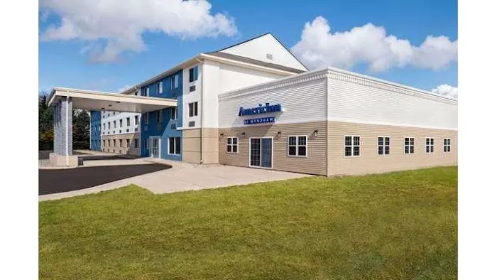 AmericInn by Wyndham Dodgeville 4