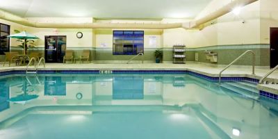Holiday Inn Express & Suites Madison - Verona, an IHG Hotel