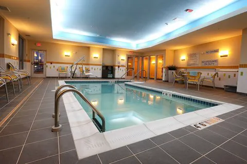 Fairfield Inn & Suites Madison Verona 4