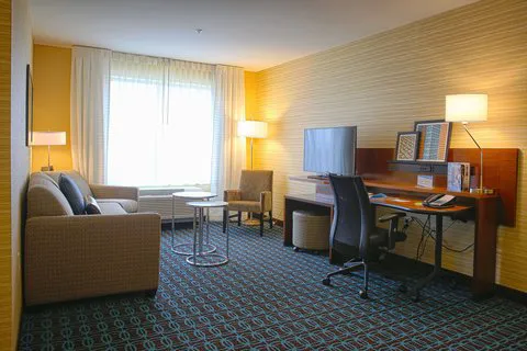 Fairfield Inn & Suites Madison Verona 4