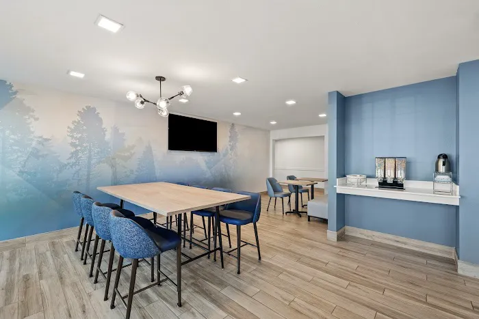 Sleep Inn & Suites Verona - Madison Southwest 4