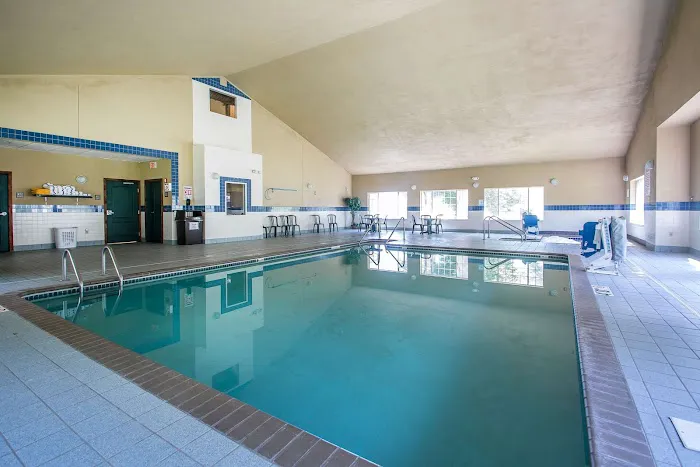 Quality Inn & Suites East Troy I-43 4