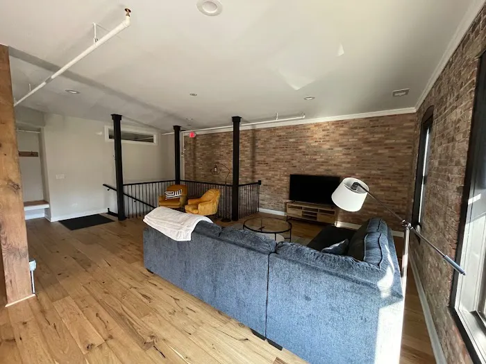 The Mart Apt 4