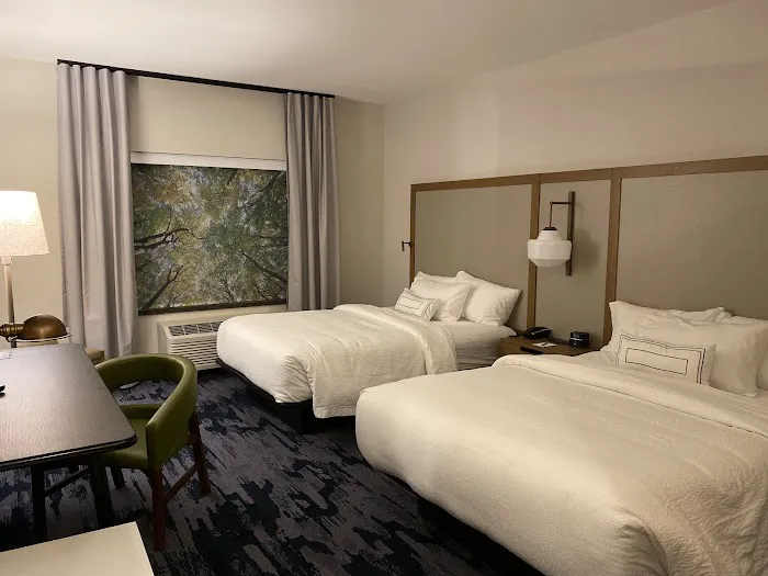 Fairfield Inn & Suites Lake Geneva 4