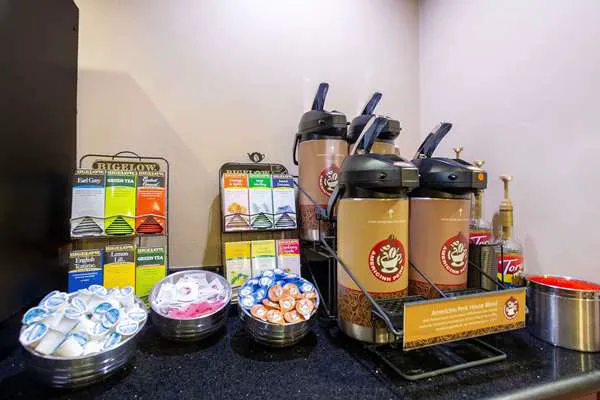 AmericInn by Wyndham Burlington 4