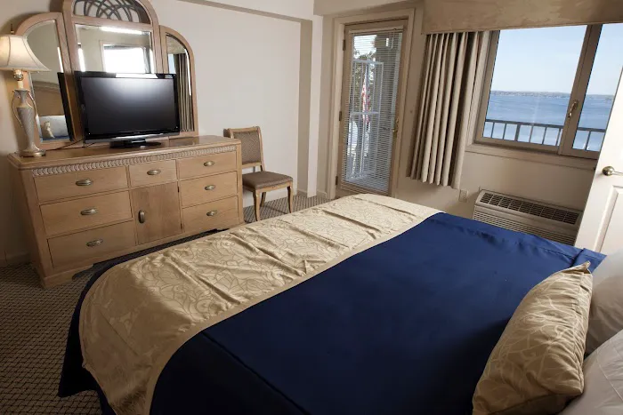 Bella Vista Suites 4