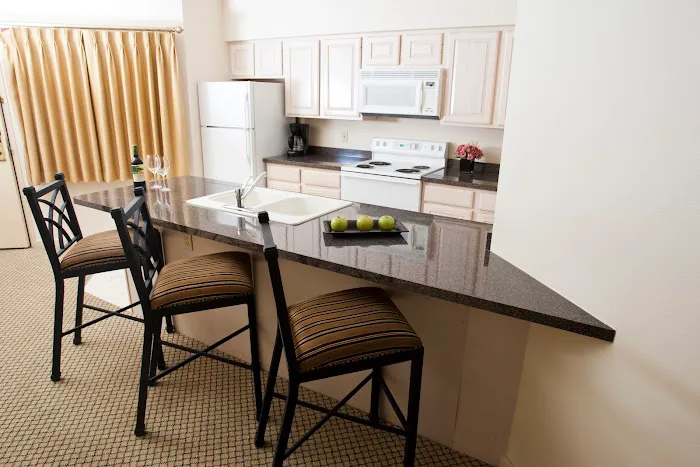 Bella Vista Suites 4