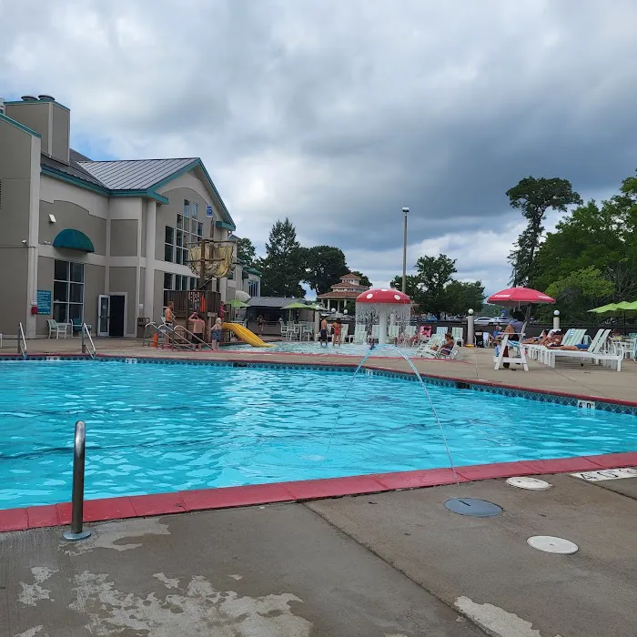The Cove of Lake Geneva 4