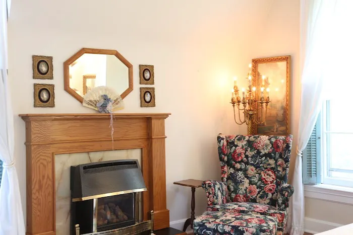 Eleven Gables Inn and Cottage on Lake Geneva 4