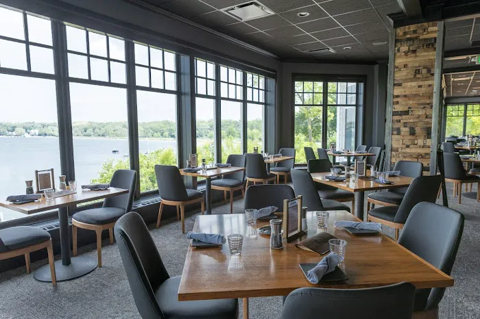 The Geneva Inn 4