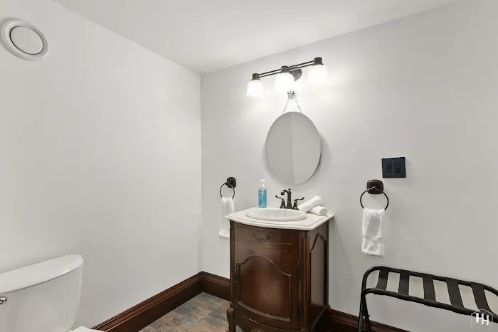 Moore Manor- Vacation Rental 4