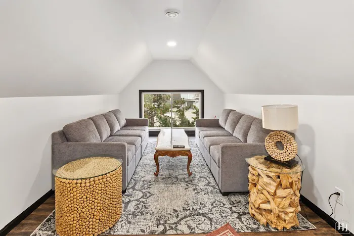 Moore Manor- Vacation Rental 4