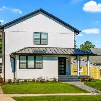 Farmhouse on Wells ico