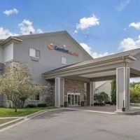Comfort Suites Lake Geneva East ico