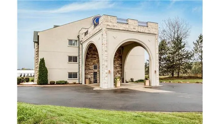 Comfort Suites at Par 4 Resort 4