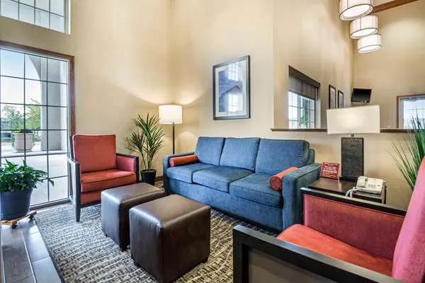 Comfort Suites at Par 4 Resort 4