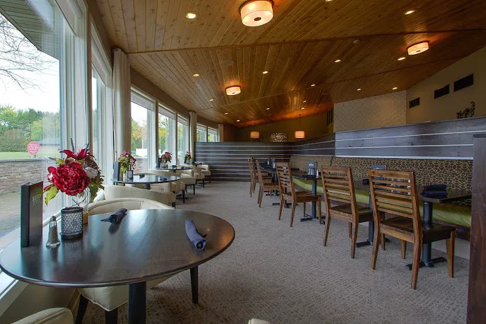 Comfort Suites at Par 4 Resort 4