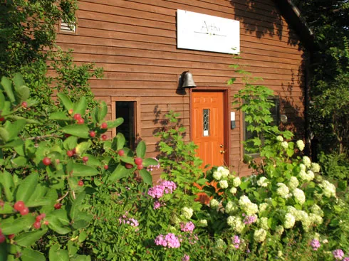Artha bed and breakfast 4