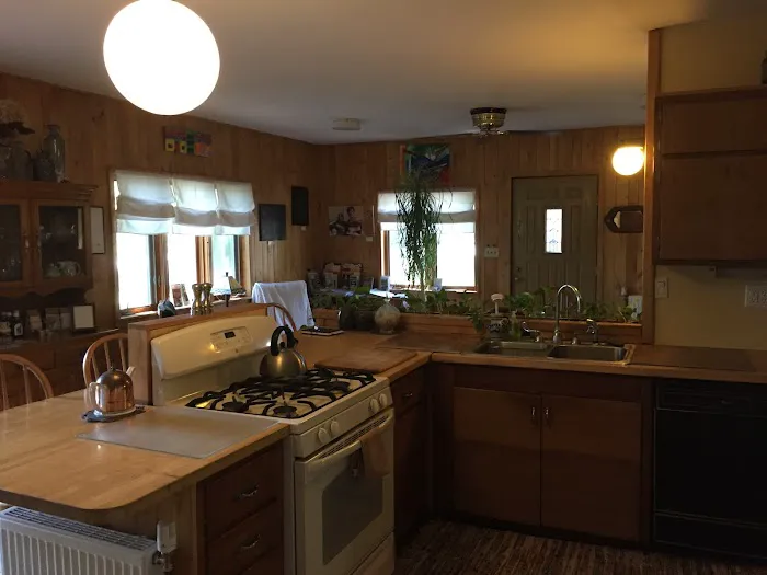 Artha bed and breakfast 4
