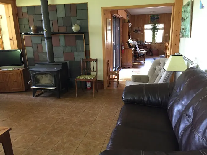 Artha bed and breakfast 4