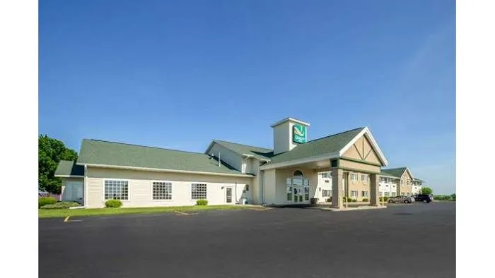 Quality Inn 4