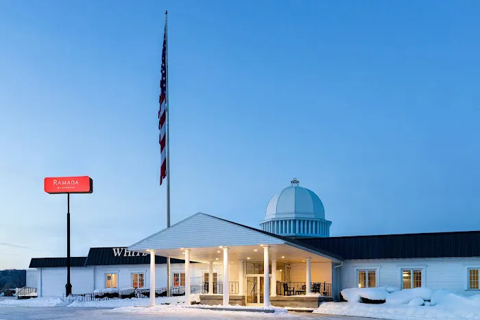 Ramada by Wyndham Richland Center 4