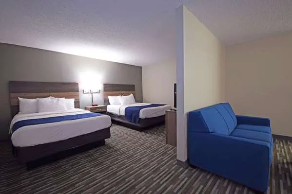 Days Inn & Suites by Wyndham Wisconsin Dells 4