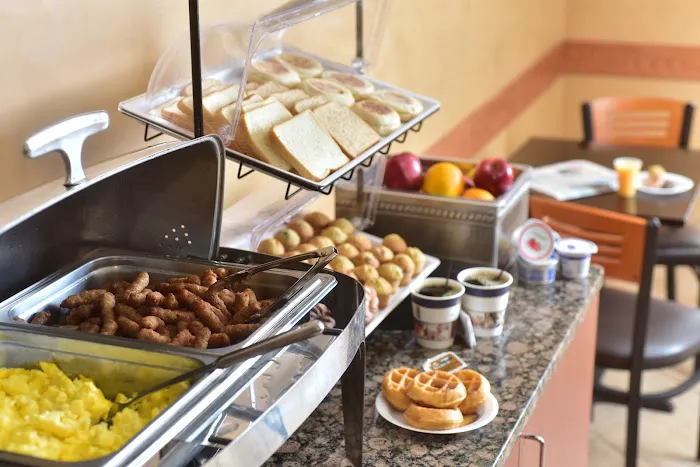 Best Western Ambassador Inn & Suites 4