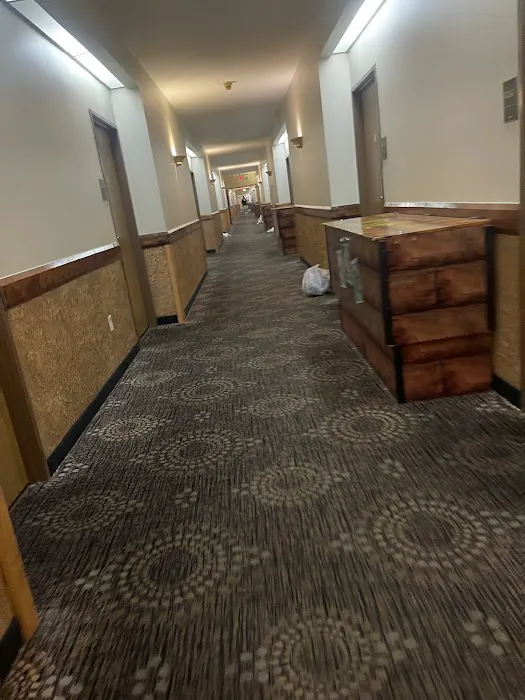 Hotel 4