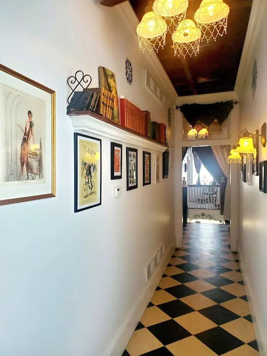 Mineral Point Hotel & Suites 5