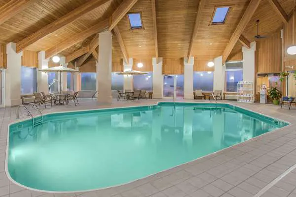 Baymont by Wyndham Freeport 4