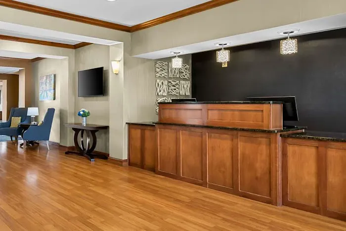 Best Western Legacy Inn & Suites Beloit-South Beloit 4