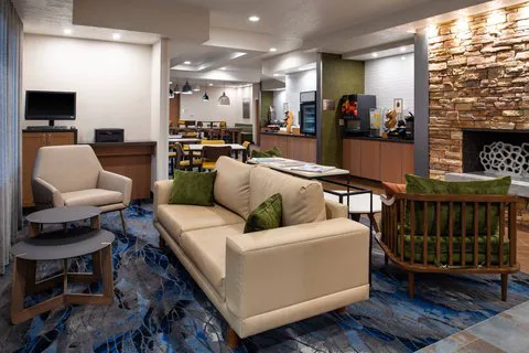 Fairfield Inn & Suites Beloit 4