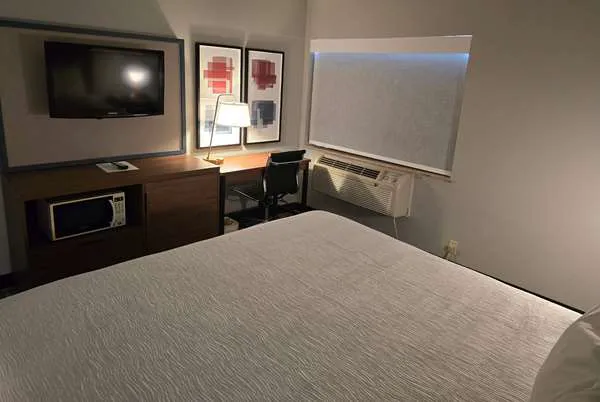 AmericInn by Wyndham Beloit 4