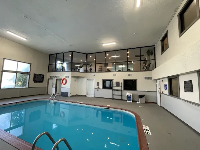 Riverview Inn & Suites, Ascend Hotel Collection 4