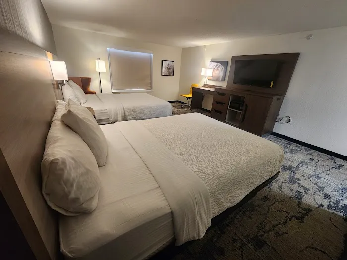 La Quinta Inn & Suites by Wyndham Milwaukee SW New Berlin 4