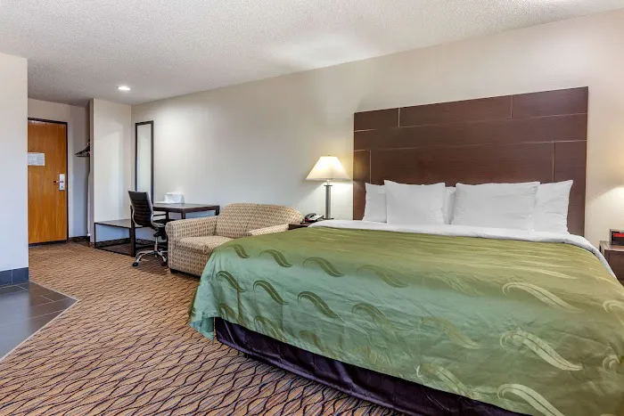 Quality Inn New London 4
