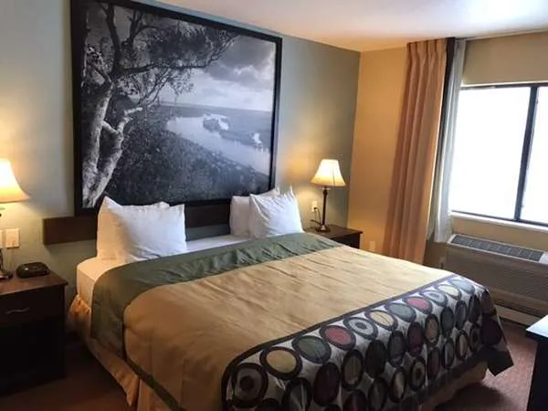 Super 8 by Wyndham Plover Stevens Point Area 4