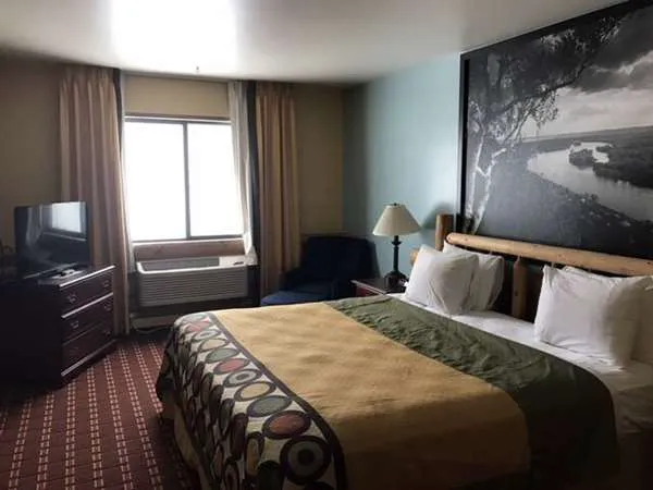 Super 8 by Wyndham Plover Stevens Point Area 4