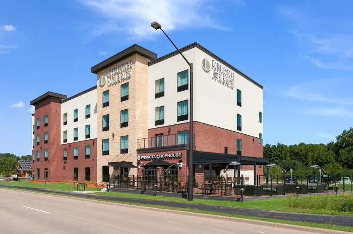 Cobblestone Hotel & Suites - Appleton International Airport 4